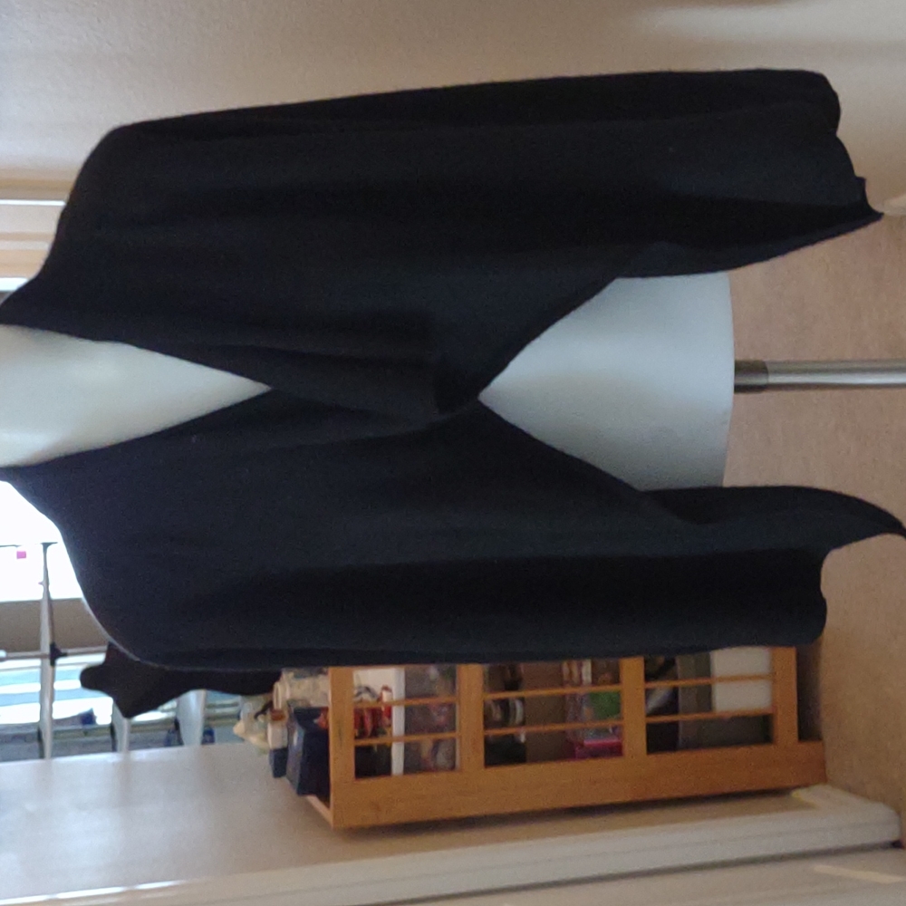 Avellini black cashmere tapered open cardigan size medium